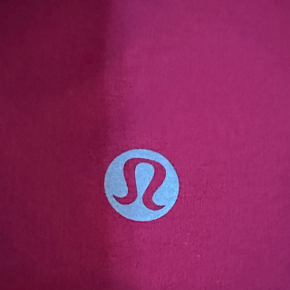Lululemon Choose a Side Shorts - Picture 4 of 6